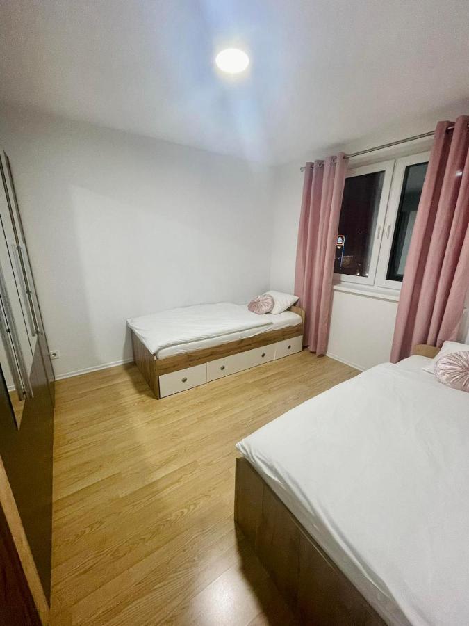 Muric Apartman 8 *